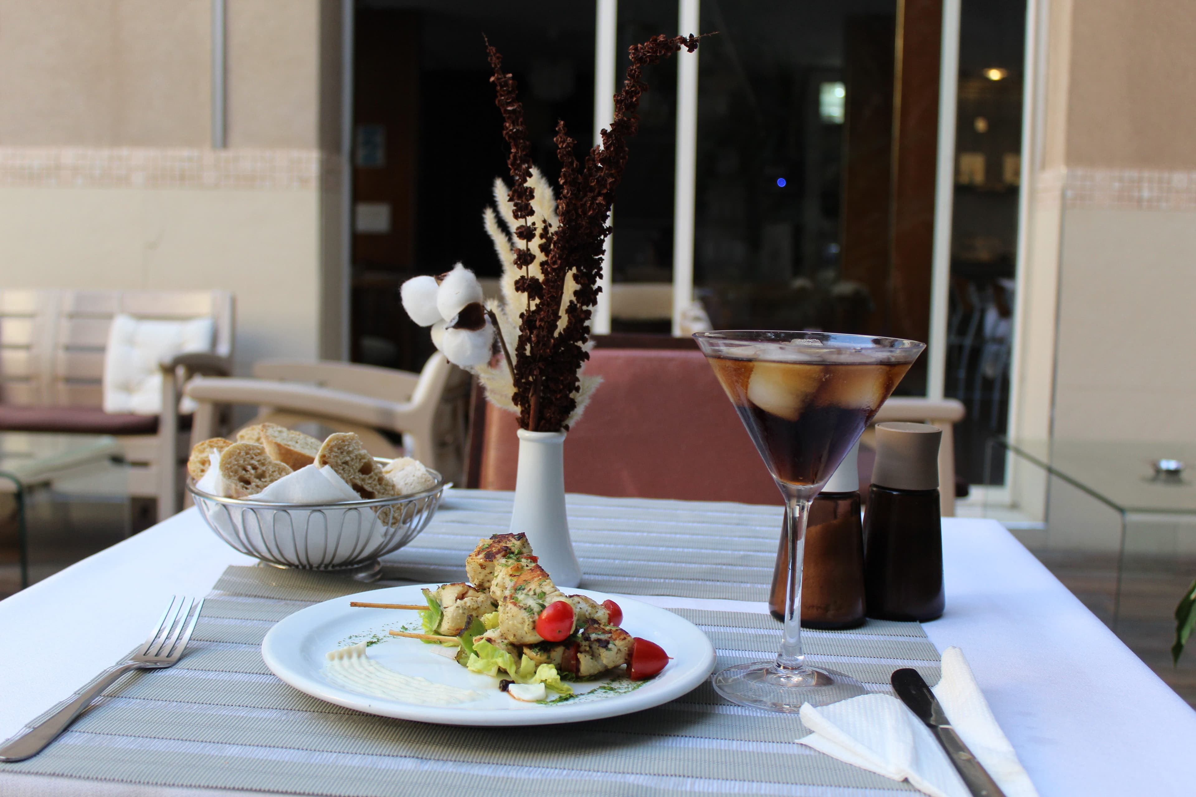 Déjeuner en terrasse